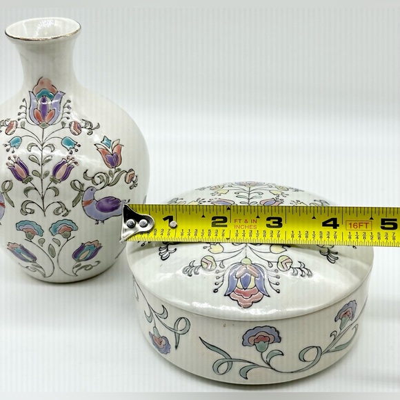 Toyo Inspirations Jena Hall for Toyo Trading CO. Floral Trinket Dish & Vase - Picture 9 of 9